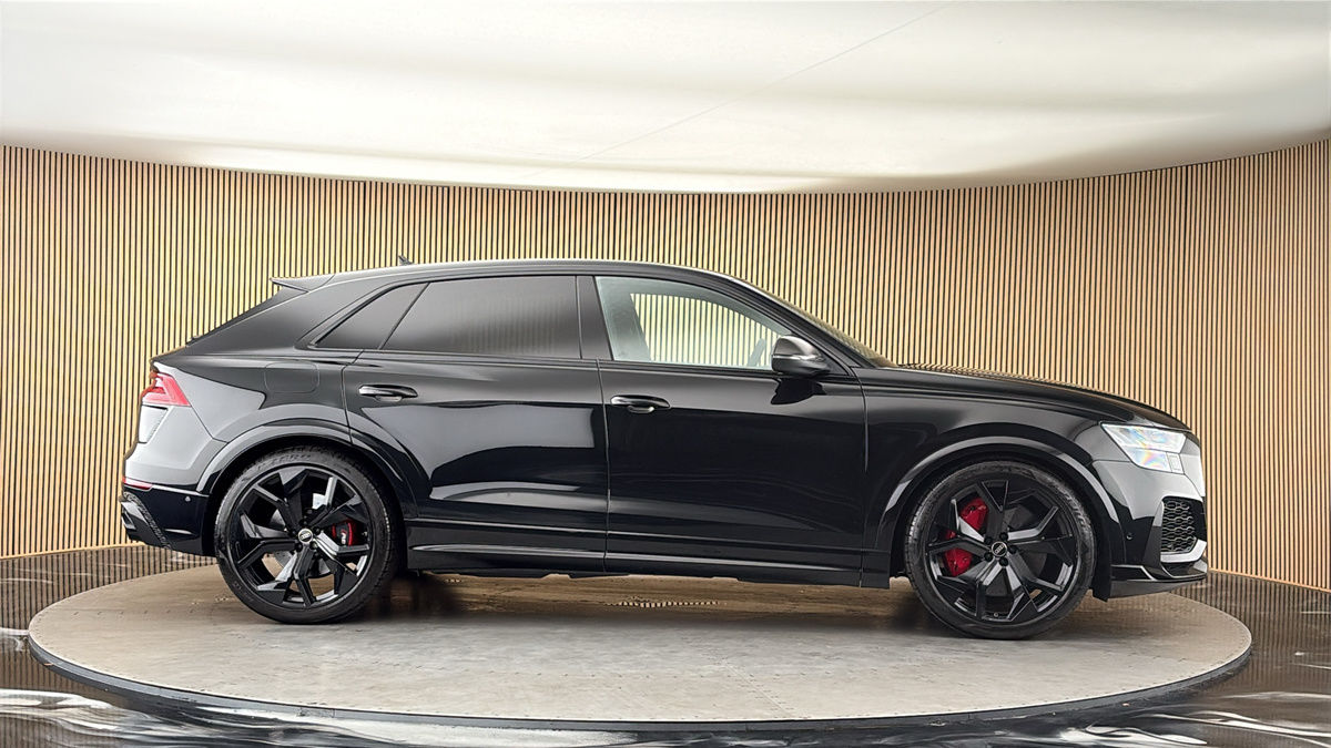 More views of Audi RSQ8