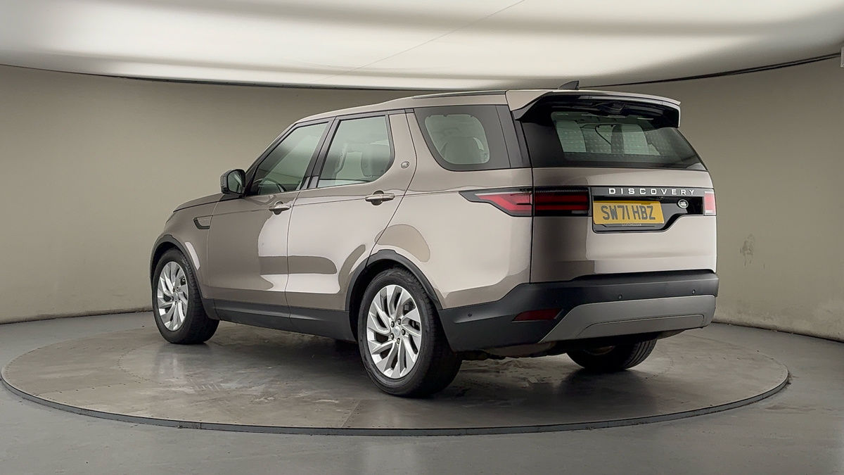 Land Rover Discovery Image 2