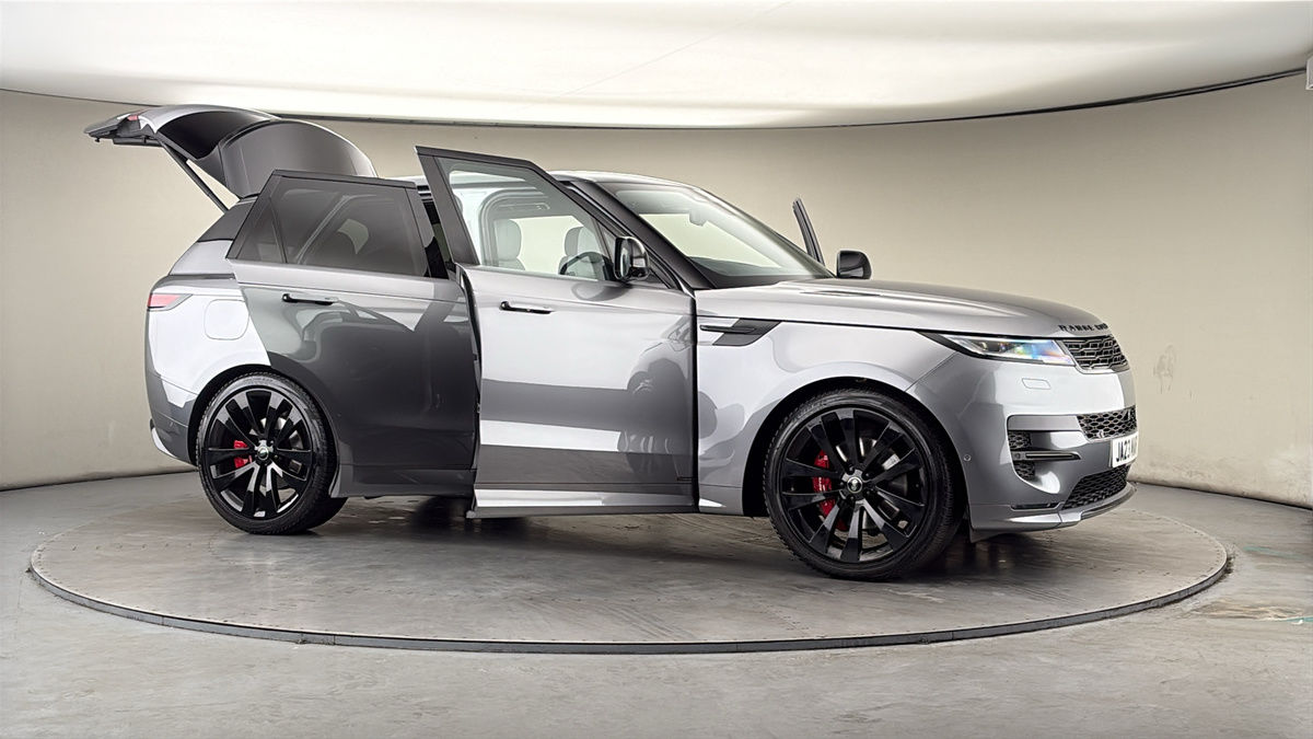 More views of Land Rover Range Rover Sport