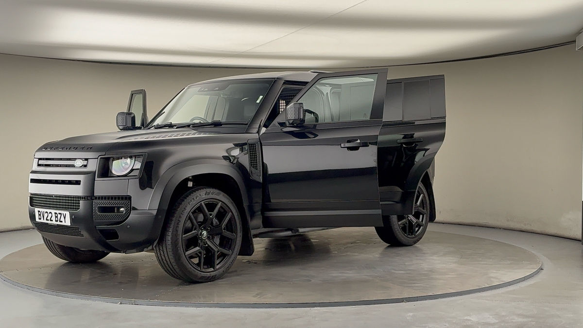 More views of Land Rover Defender 110
