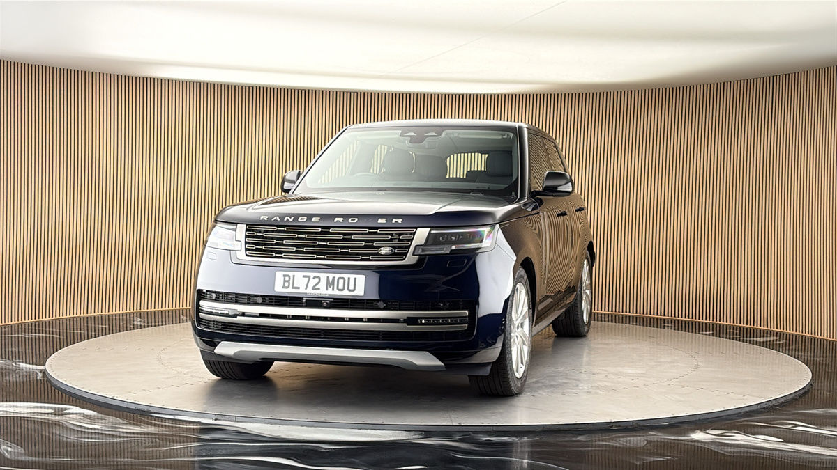 More views of Land Rover Range Rover