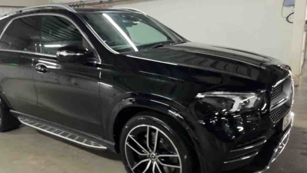 More views of Mercedes-Benz GLE