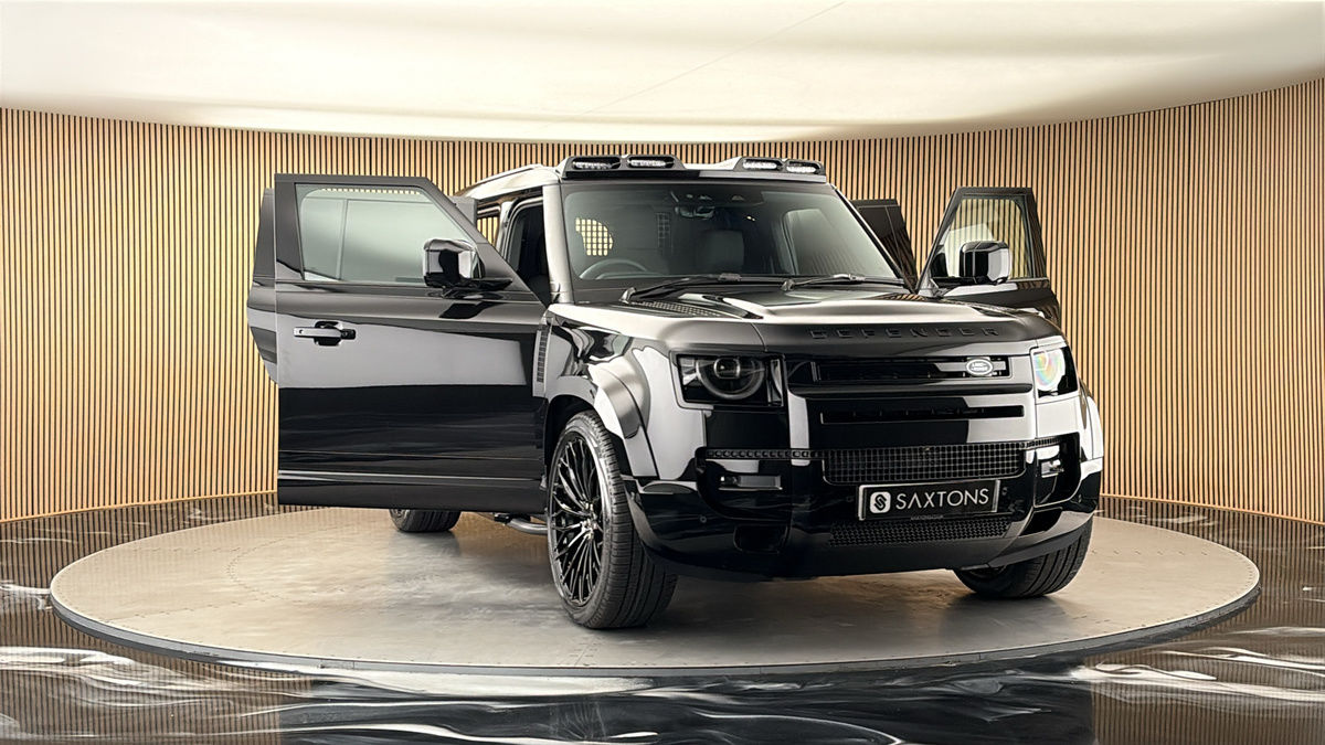More views of Land Rover Defender 110