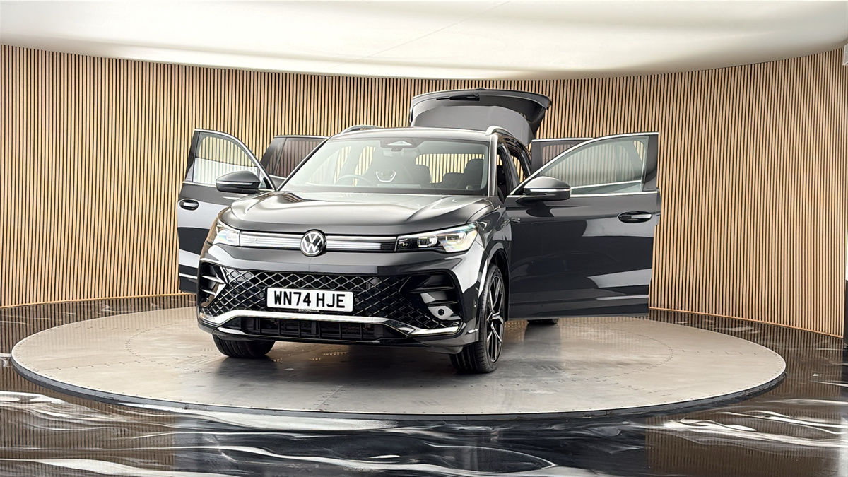 More views of Volkswagen Tiguan