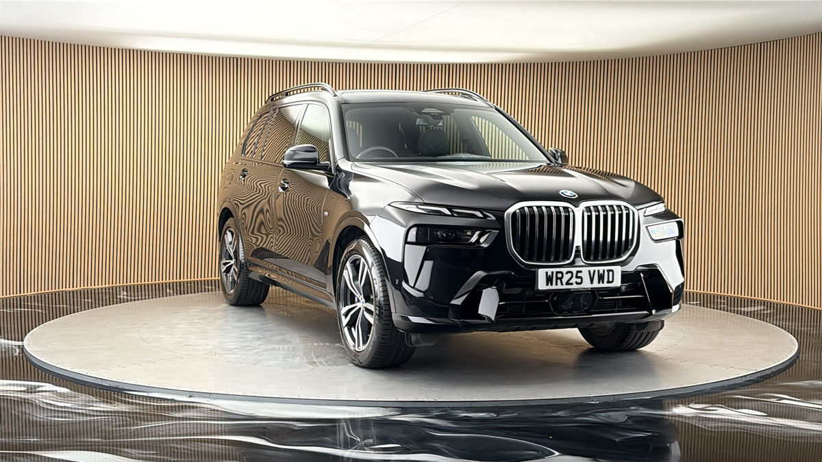 More views of BMW X7