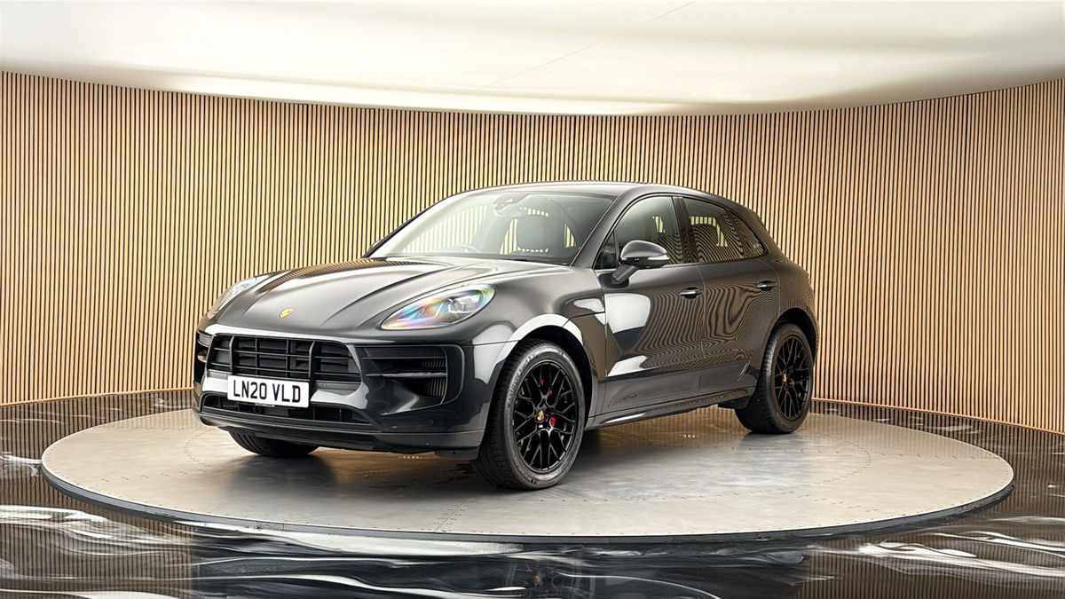 More views of Porsche Macan
