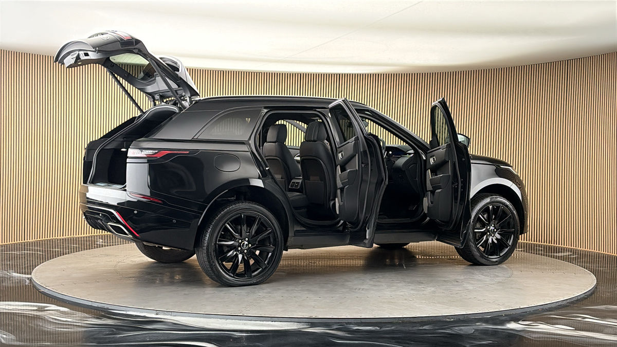 More views of Land Rover Range Rover Velar