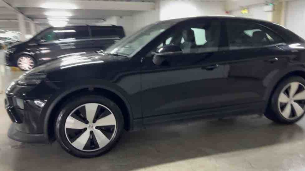 More views of Porsche Macan