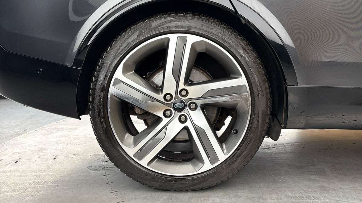 Land Rover Discovery Image 10