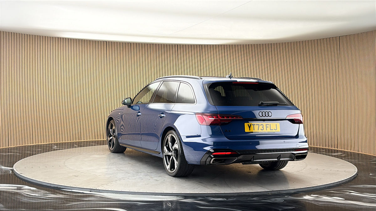 More views of Audi A4 Avant