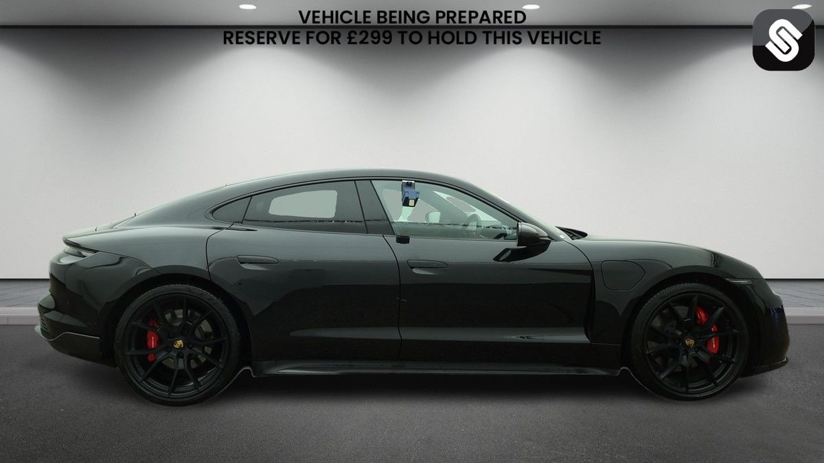 Porsche Taycan Image 5