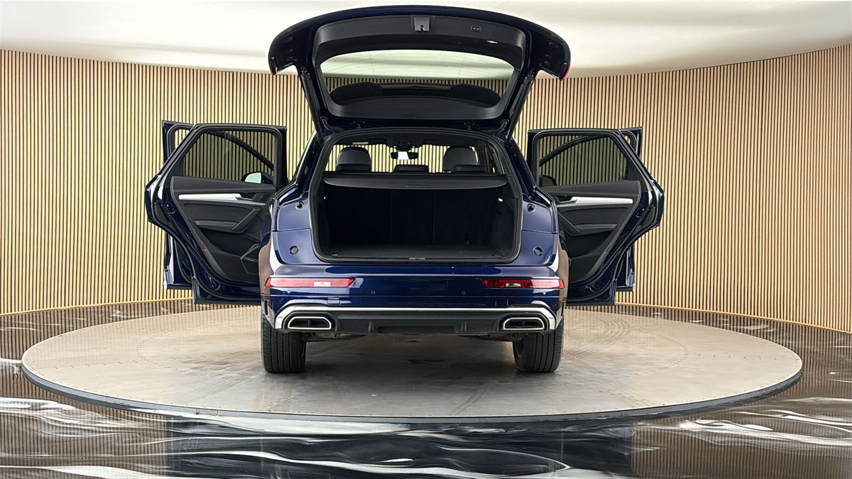More views of Audi Q5