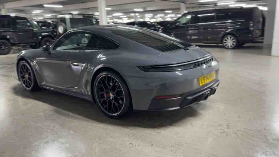 More views of Porsche 911