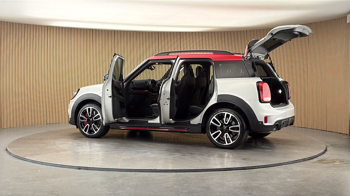 More views of MINI Countryman