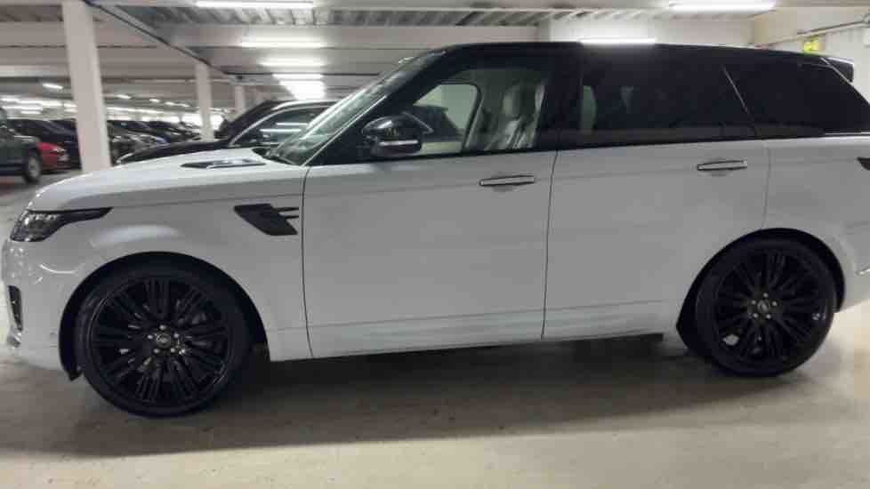 More views of Land Rover Range Rover Sport