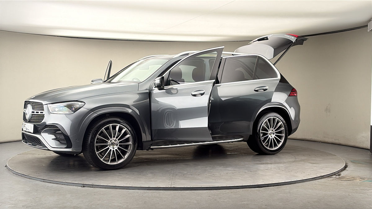 More views of Mercedes-Benz GLE