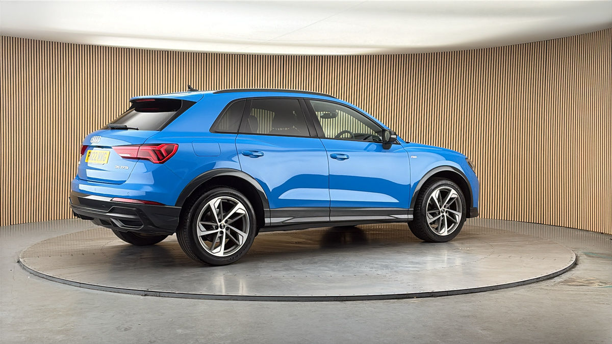 More views of Audi Q3