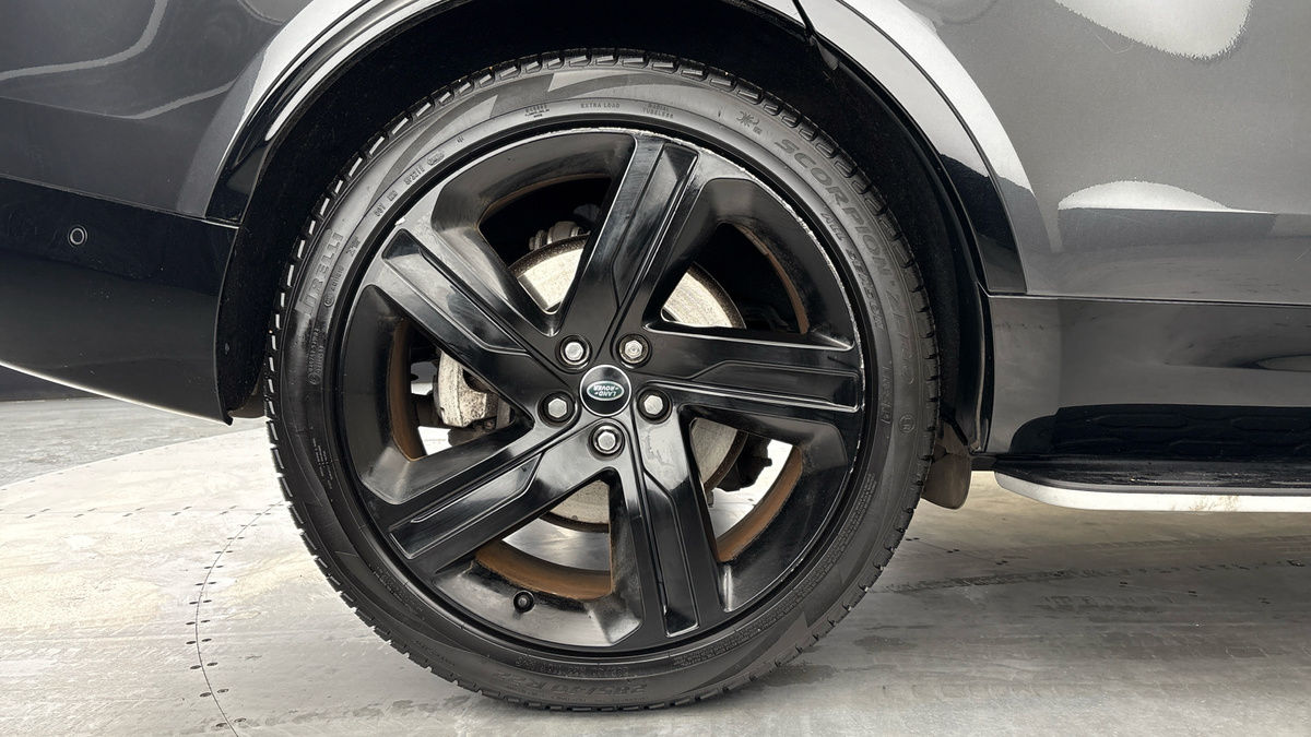 Land Rover Discovery Image 10