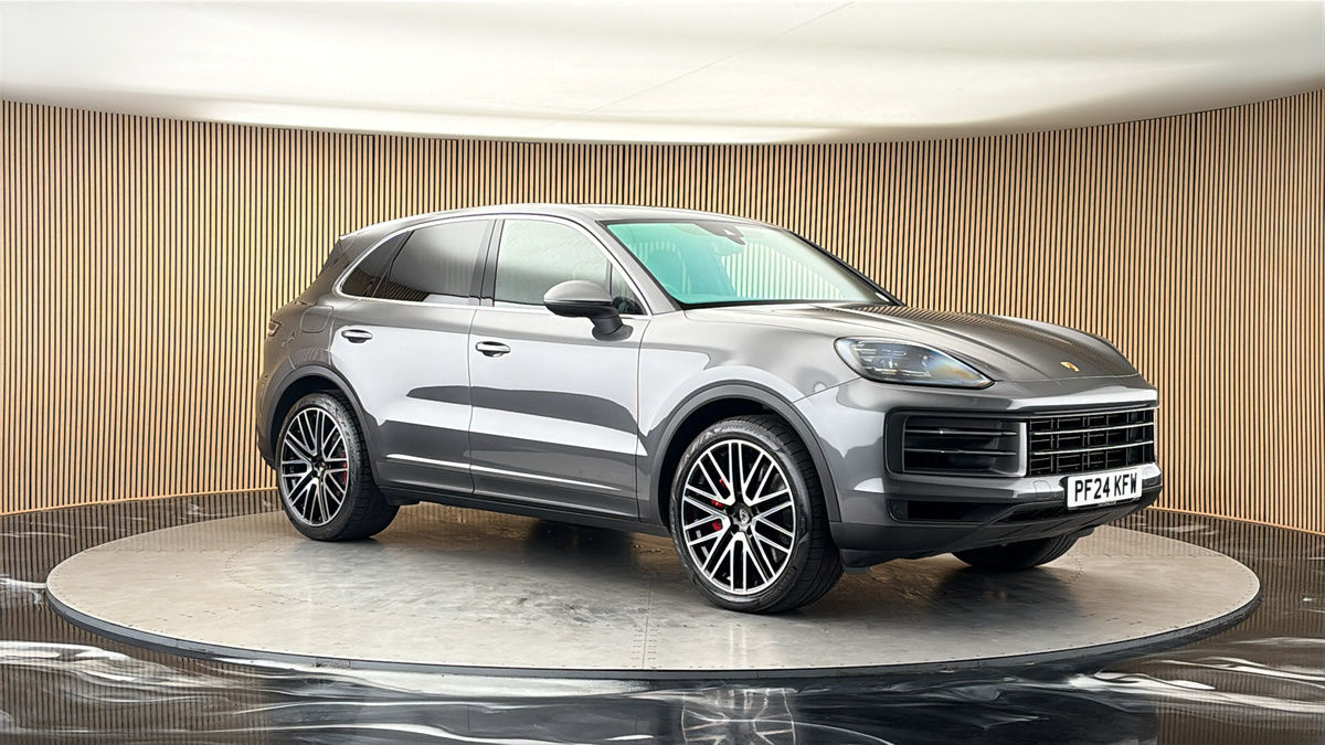 More views of Porsche Cayenne