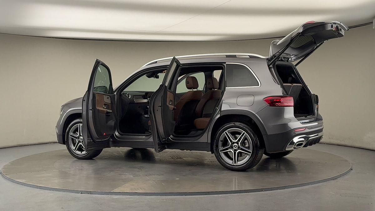 More views of Mercedes-Benz GLB