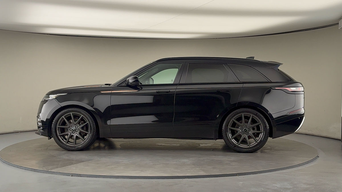 More views of Land Rover Range Rover Velar
