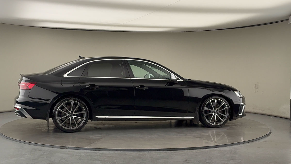 More views of Audi S4