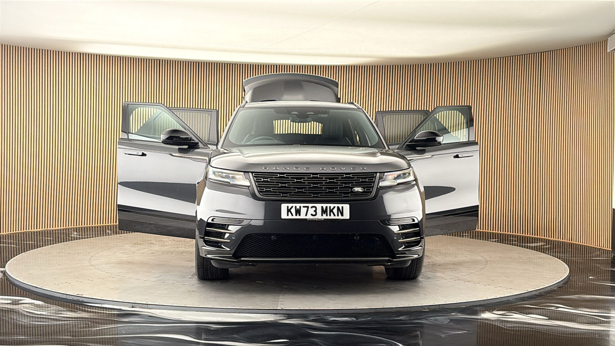 More views of Land Rover Range Rover Velar