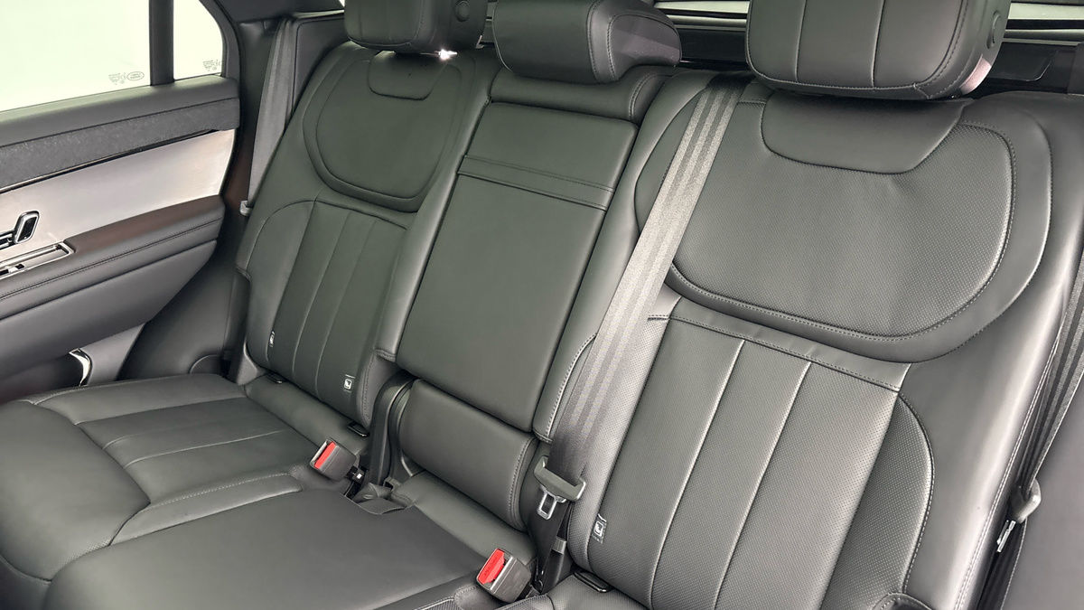 Land Rover Range Rover Sport Image 8