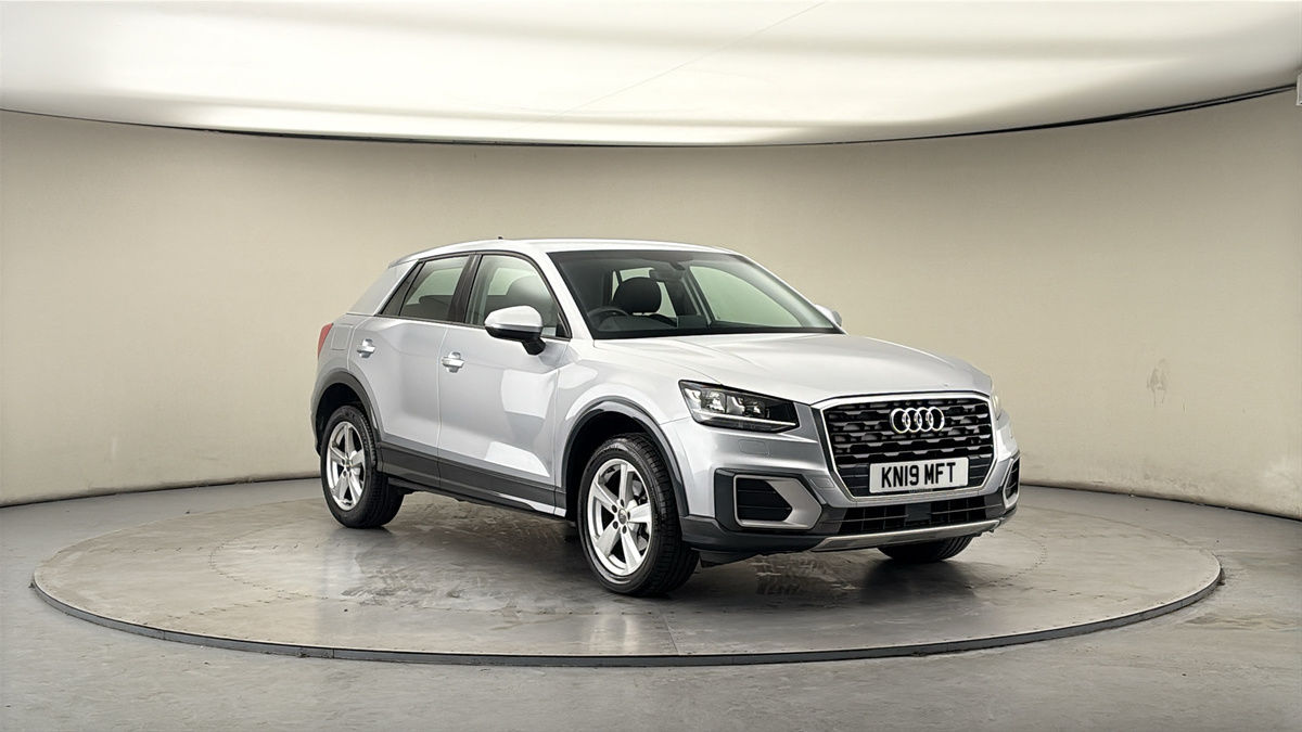 Audi Q2 Sticky Header Image