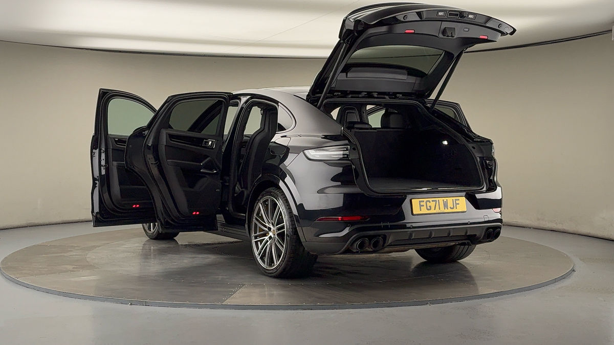 Porsche Cayenne Image 23