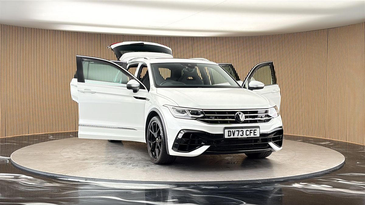 More views of Volkswagen Tiguan