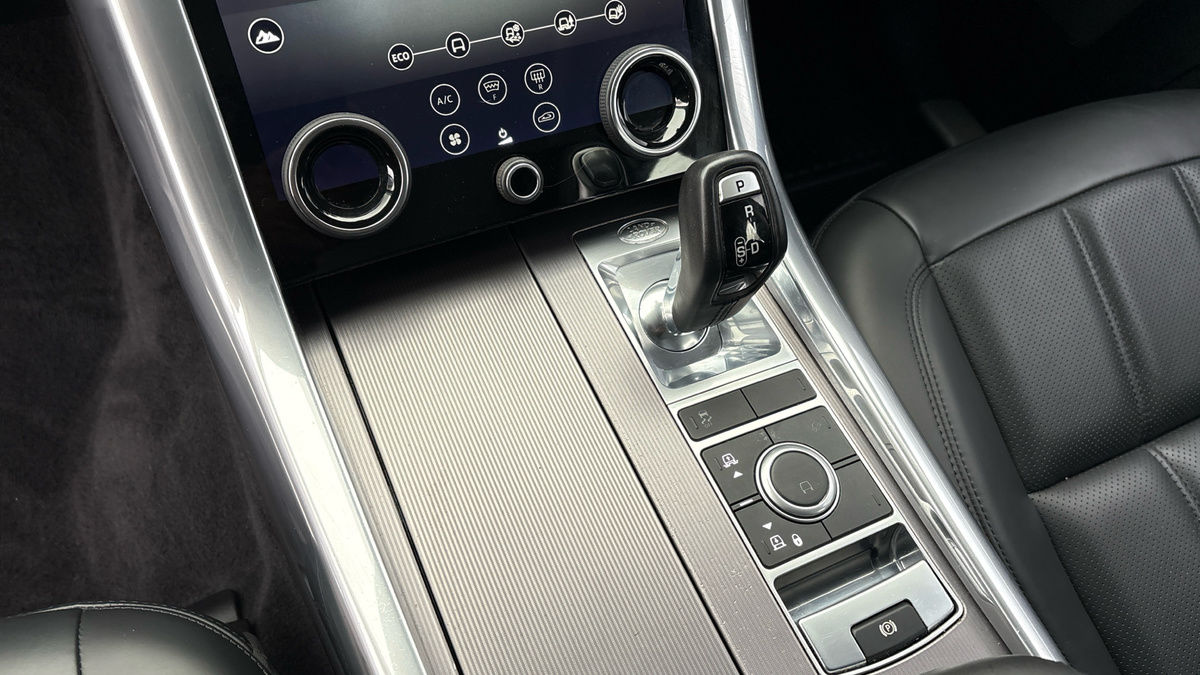 Land Rover Range Rover Sport Image 6