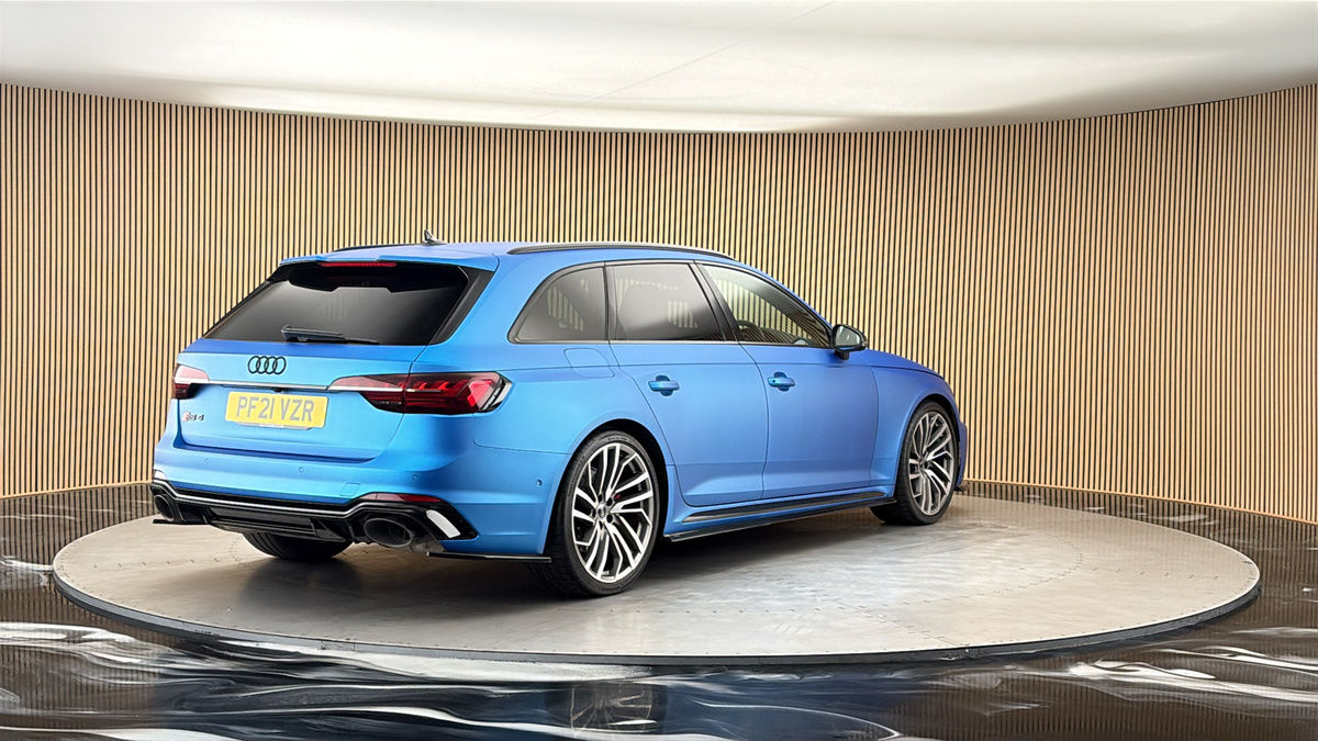 More views of Audi RS4 Avant