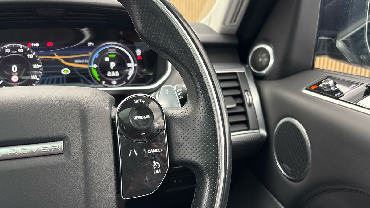 Land Rover Range Rover Sport Image 14