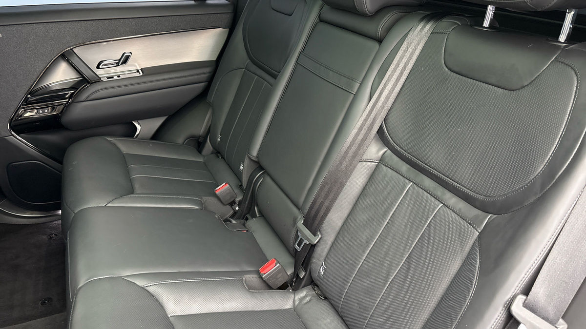 Land Rover Range Rover Sport Image 8