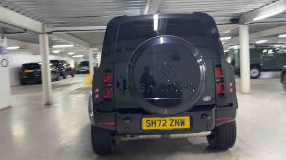 More views of Land Rover Defender 90