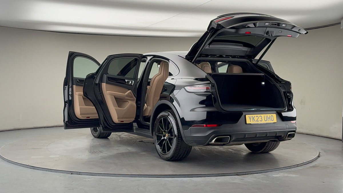 Porsche Cayenne Image 23