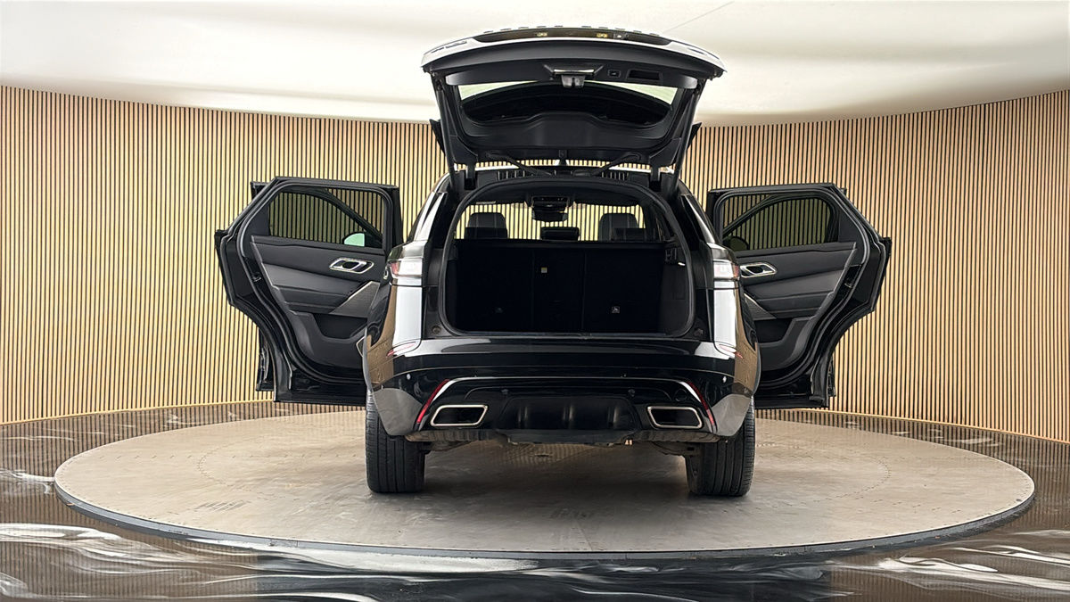 More views of Land Rover Range Rover Velar