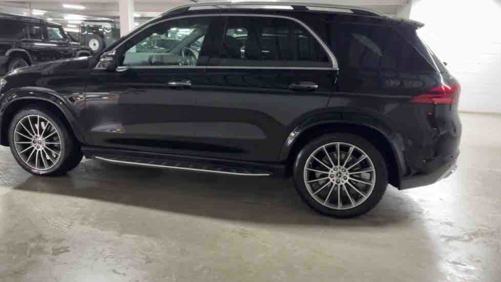 More views of Mercedes-Benz GLE