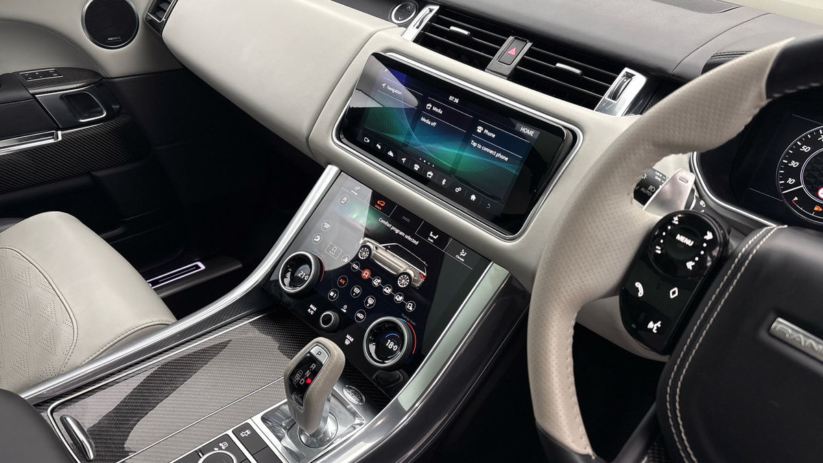 Land Rover Range Rover Sport Image 18