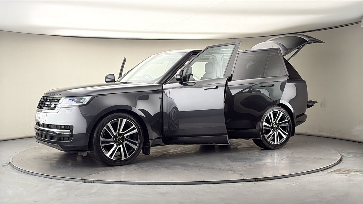 More views of Land Rover Range Rover