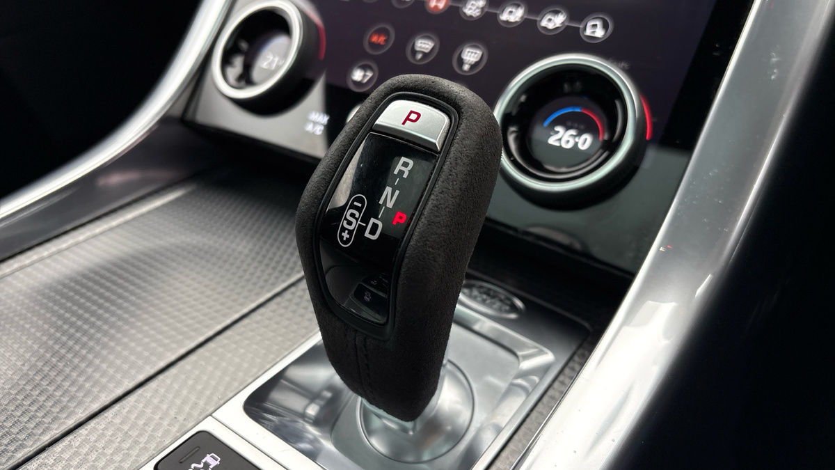 Land Rover Range Rover Sport Image 29