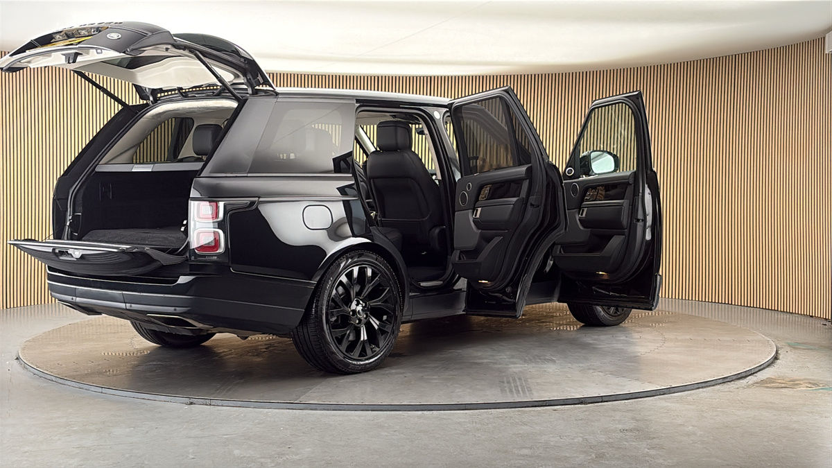 More views of Land Rover Range Rover