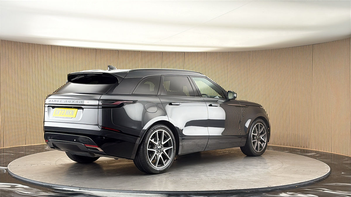 Land Rover Range Rover Velar Image 21