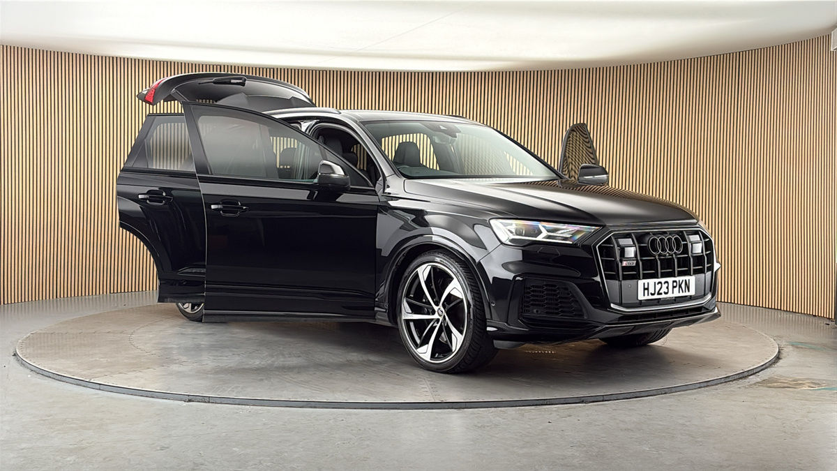 More views of Audi SQ7