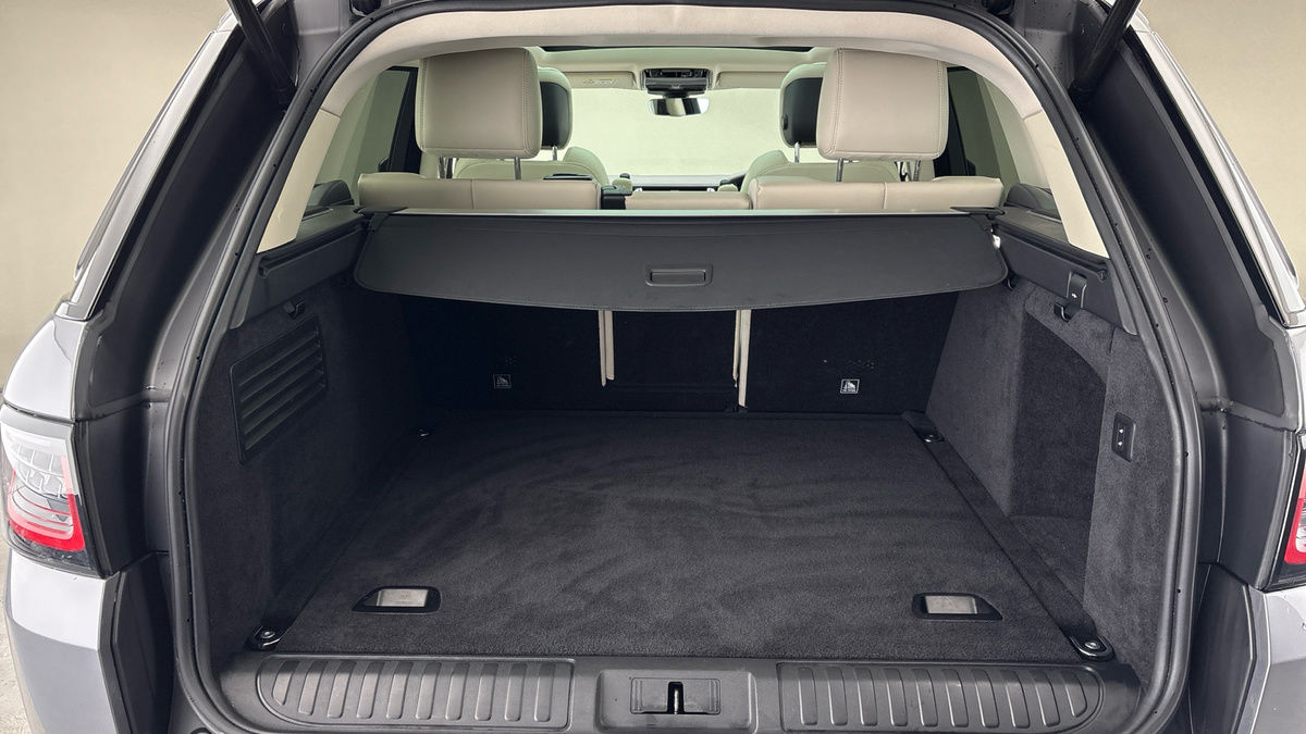 Land Rover Range Rover Sport Image 11