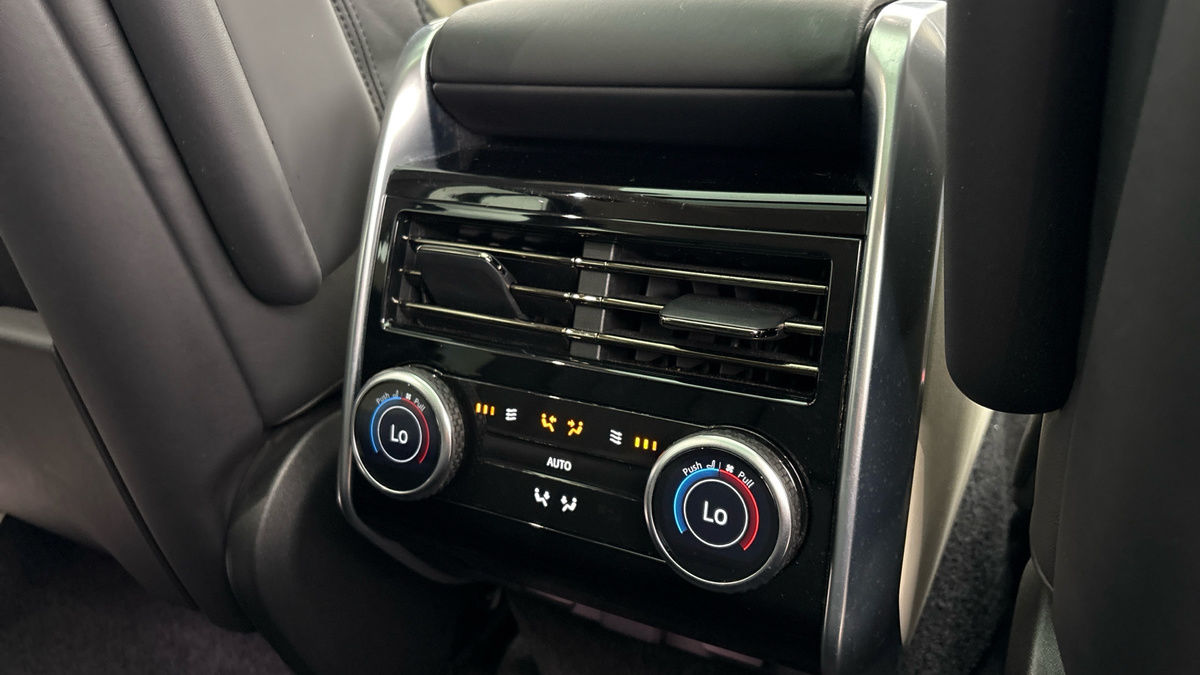 Land Rover Range Rover Image 25