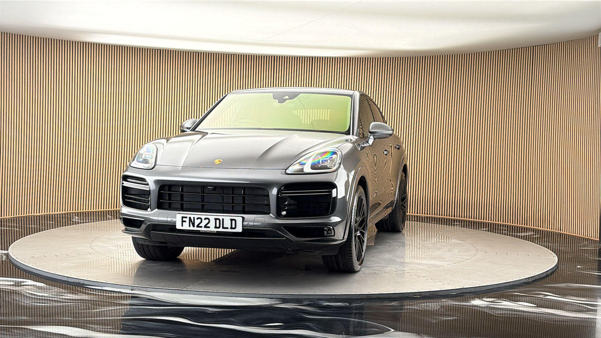 More views of Porsche Cayenne