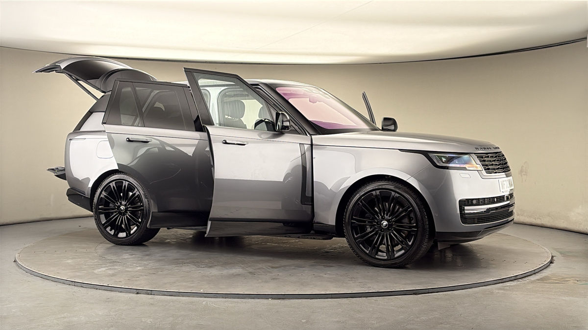 More views of Land Rover Range Rover