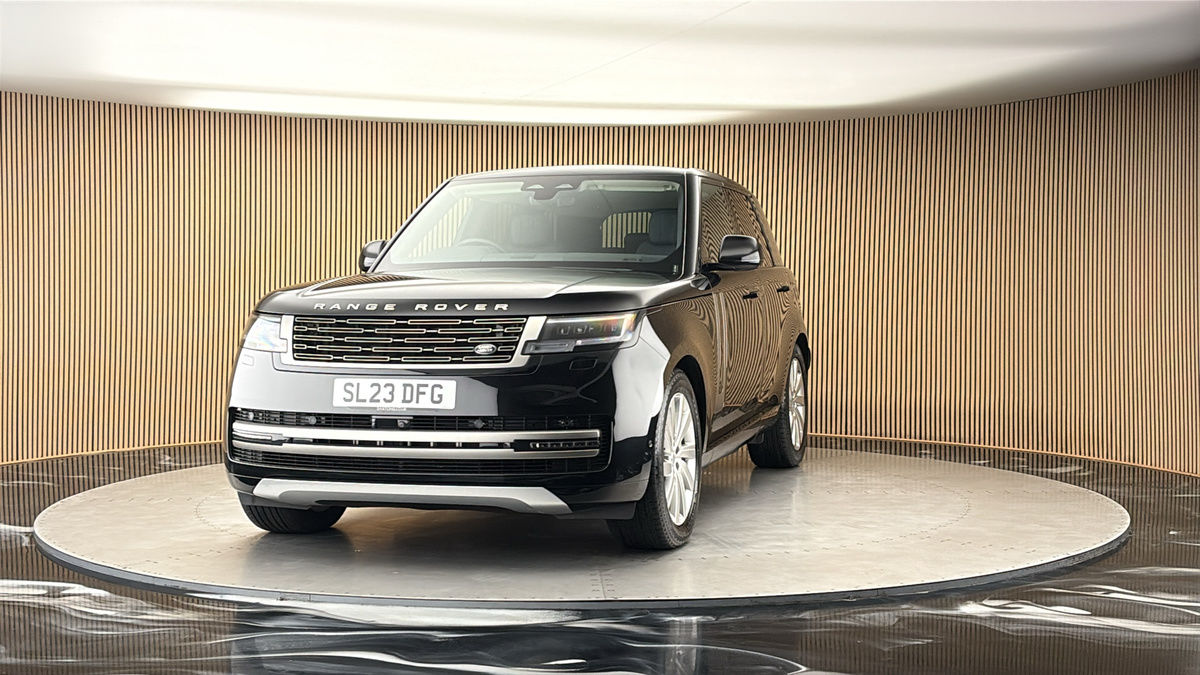 More views of Land Rover Range Rover